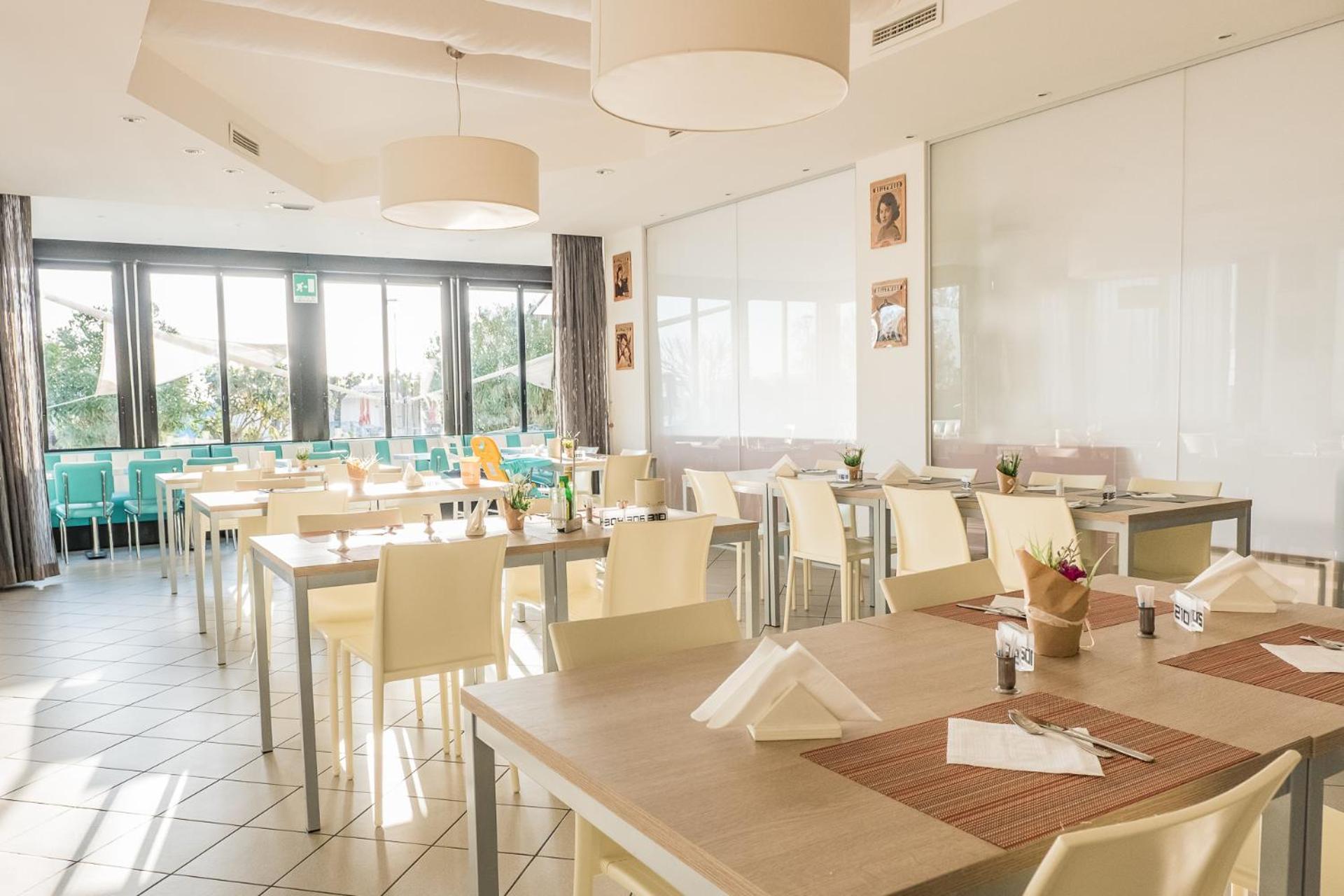 Hotel Rudy Cervia Exterior foto